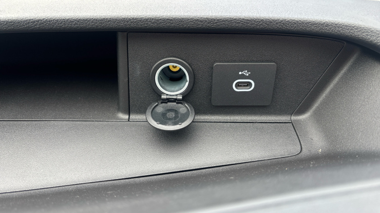 Ford Transit E-350 L3 Rwd 135kW 68kWh H2 Trend Van Auto